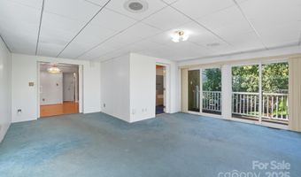 955 Hickory Nut St, Charlotte, NC 28205