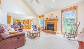 210 Evergreen Dr, Batesville, IN 47006