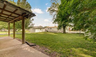 606 E Prairie Ln, Ash Grove, MO 65604