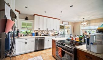 1633 KUAHALE St, Kapaa, HI 96746