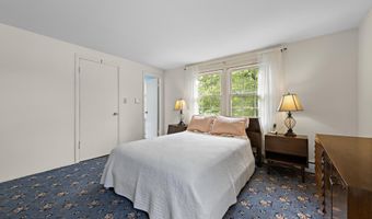 150 Idlebrook Ln, Aberdeen, NJ 07747