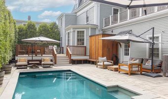 23 Catherine St, Newport, RI 02840