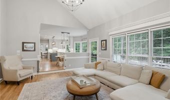 5050 Southlake Dr, Alpharetta, GA 30005