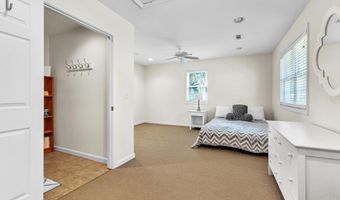 58 Lake Hill Dr, Alexander City, AL 35010