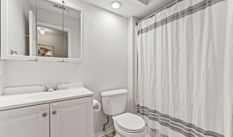 1093 HIBISCUS St, Atlantic Beach, FL 32233