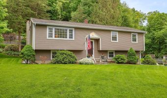 8 Brookview Ct, Bethel, CT 06801