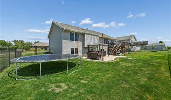 612 Deer Ridge Dr, Atkins, IA 52206