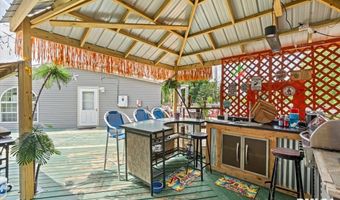 524 6TH St, Andover, IL 61233