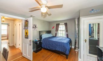 112 Main St, Bayonne, NJ 07035