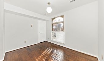 3316 WOODBURN VILLAGE Dr 12, Annandale, VA 22003