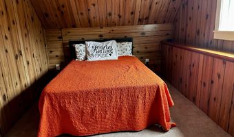 2 Piper Ln, Abbot, ME 04406