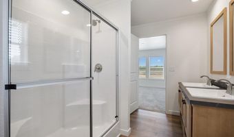 54303 N Thomas Rd, Benton City, WA 99320