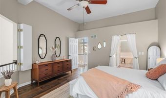 35 Ridgeview Circle Ct, Ballwin, MO 63021