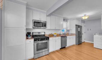 110 Trenton Ave, Point Pleasant Beach, NJ 08742