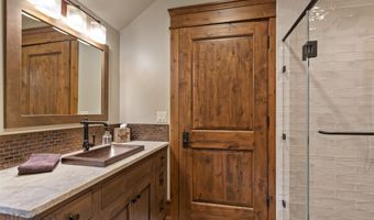 5730 Jackson Creek Rd, Bozeman, MT 59715