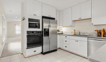 704 SYDNEY Ter, Annapolis, MD 21401