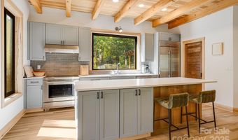 39 Bent Creek Preserve Rd, Asheville, NC 28806