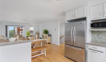 236 Sand Hill Cove Rd B4, Narragansett, RI 02882