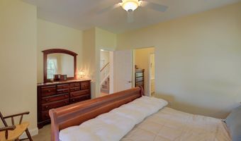 16 Macomber Pt, Alburgh, VT 05440