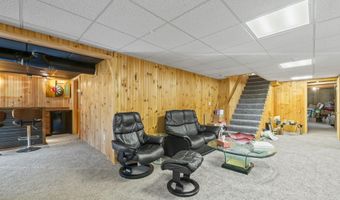 146 Parkwood Dr, Augusta, ME 04330