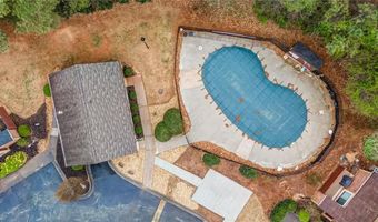 37 Country Place Ct, Alpharetta, GA 30005