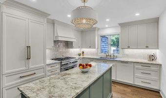 2 Cedar Dr, Bay Head, NJ 08742