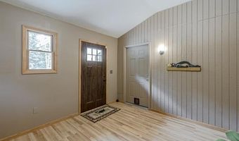 9038 Lahring Rd, Argentine, MI 48436