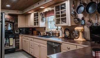 3 Mathews Ave, Bath, ME 04530