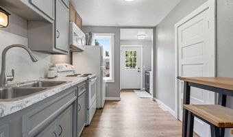 215 S Gillespie Ave, Arcadia, WI 54612