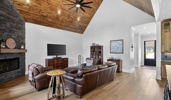 7400 Northwood Dr, Benton, AR 72019