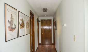 499 W River Rd, Augusta, ME 04330