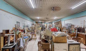 1041 Military Ave, Baxter Springs, KS 66713