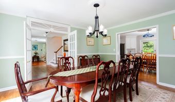12 Fawn Ridge Dr, Brookfield, CT 06804