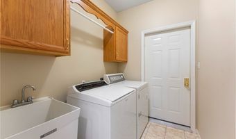 244 Wilcox Rd, Austintown, OH 44515