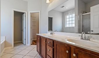 1100 SW Tinsley St, Bentonville, AR 72712