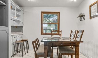 2512 N CHESTWOOD Ct, Appleton, WI 54911