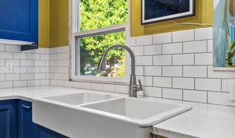 1420 PARK Ter, Albany, OR 97321