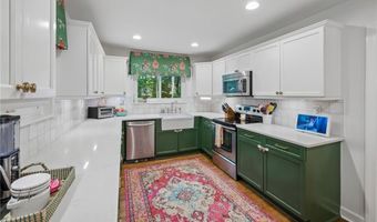 372 Pine Forest Rd, Atlanta, GA 30342