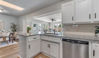 1902 SE Lawrence St, Bentonville, AR 72712