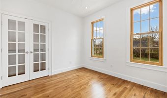 349 SE 4th St, Bentonville, AR 72712