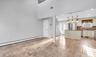 91 Wind Jammer Ct, Bayville, NJ 08721