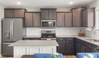 2718 NW 23rd St, Ankeny, IA 50023