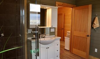 52 Road 8UC, Clark, WY 82435