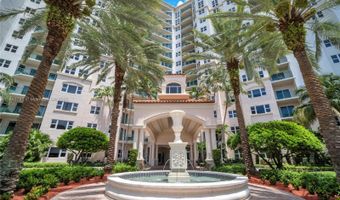 19900 E Country Club Dr 308, Aventura, FL 33180