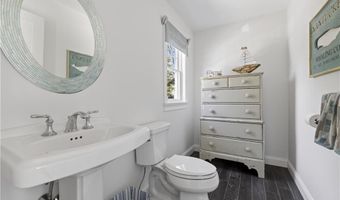 110 Sea View Ave, North Kingstown, RI 02852