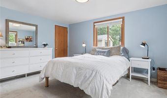 7997 Meades Addn Dr SE, Alexandria, MN 56308