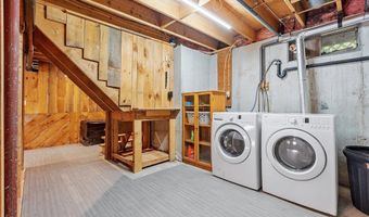 941 Doe Valley Rd, Athol, MA 01331