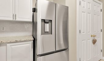 2356 GARNETT Dr 1, Alexandria, VA 22311