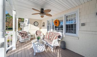 160 Grand Central Ave, Amityville, NY 11701