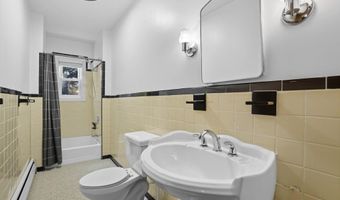 10 CONSTITUTION Ave, Annapolis, MD 21401